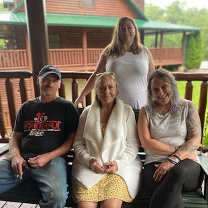 Meet your Posher, Virginia